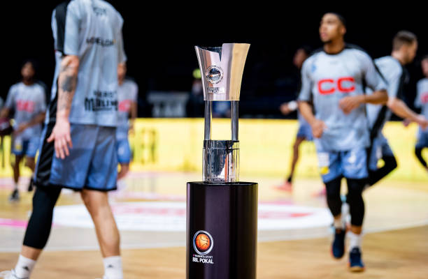 他必须每一 他必须每一