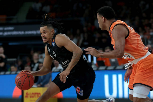 丝毫懈怠 丝毫懈怠